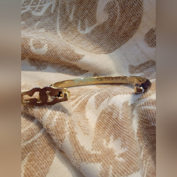 COPY - Authentic GUCCI Vintage Snakeskin Gold Plated Bangle Bracelet - Picture 4 of 4